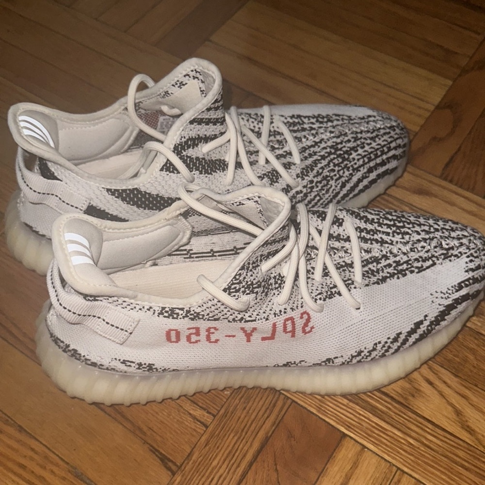 Yeezy Boost 350 V2 Zebra